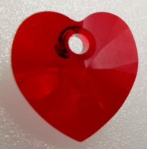 10mm Swarovski heart Lt Siam